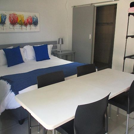Appartement Lekker Rus à Bloemfontein Extérieur photo