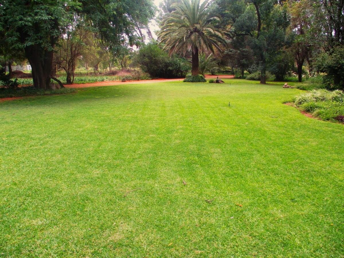 Appartement Lekker Rus à Bloemfontein Extérieur photo