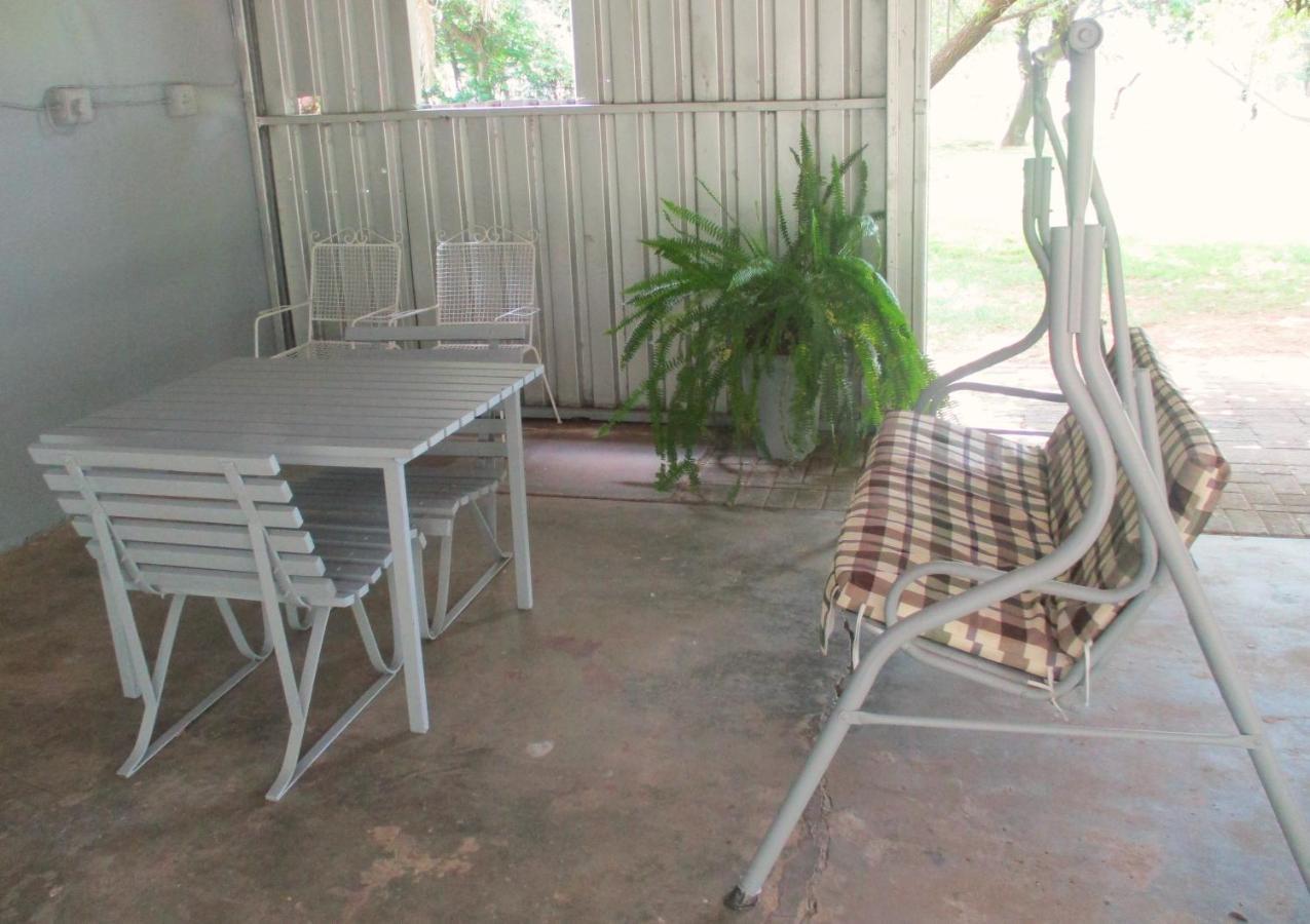 Appartement Lekker Rus à Bloemfontein Extérieur photo
