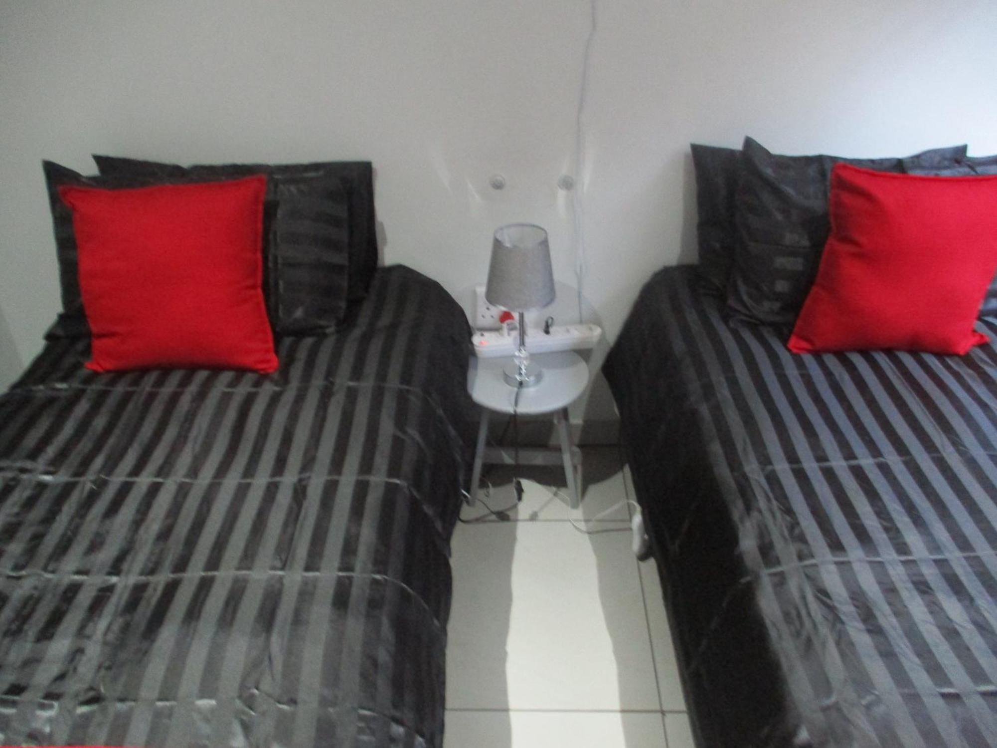 Appartement Lekker Rus à Bloemfontein Extérieur photo